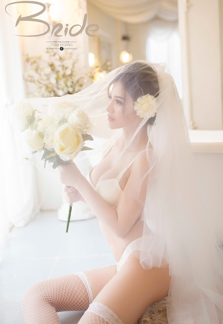 Meo Trinh Sexy Lingerie Bride Cosplay