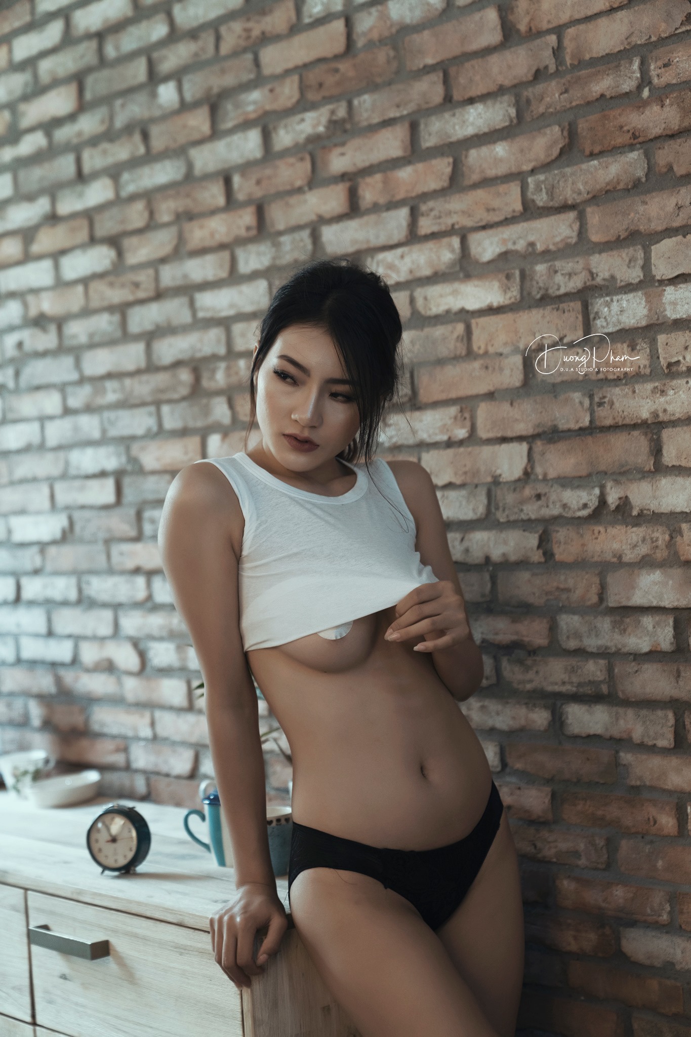 Hot Vietnamese Babes Bùi Thị Tú Uyên