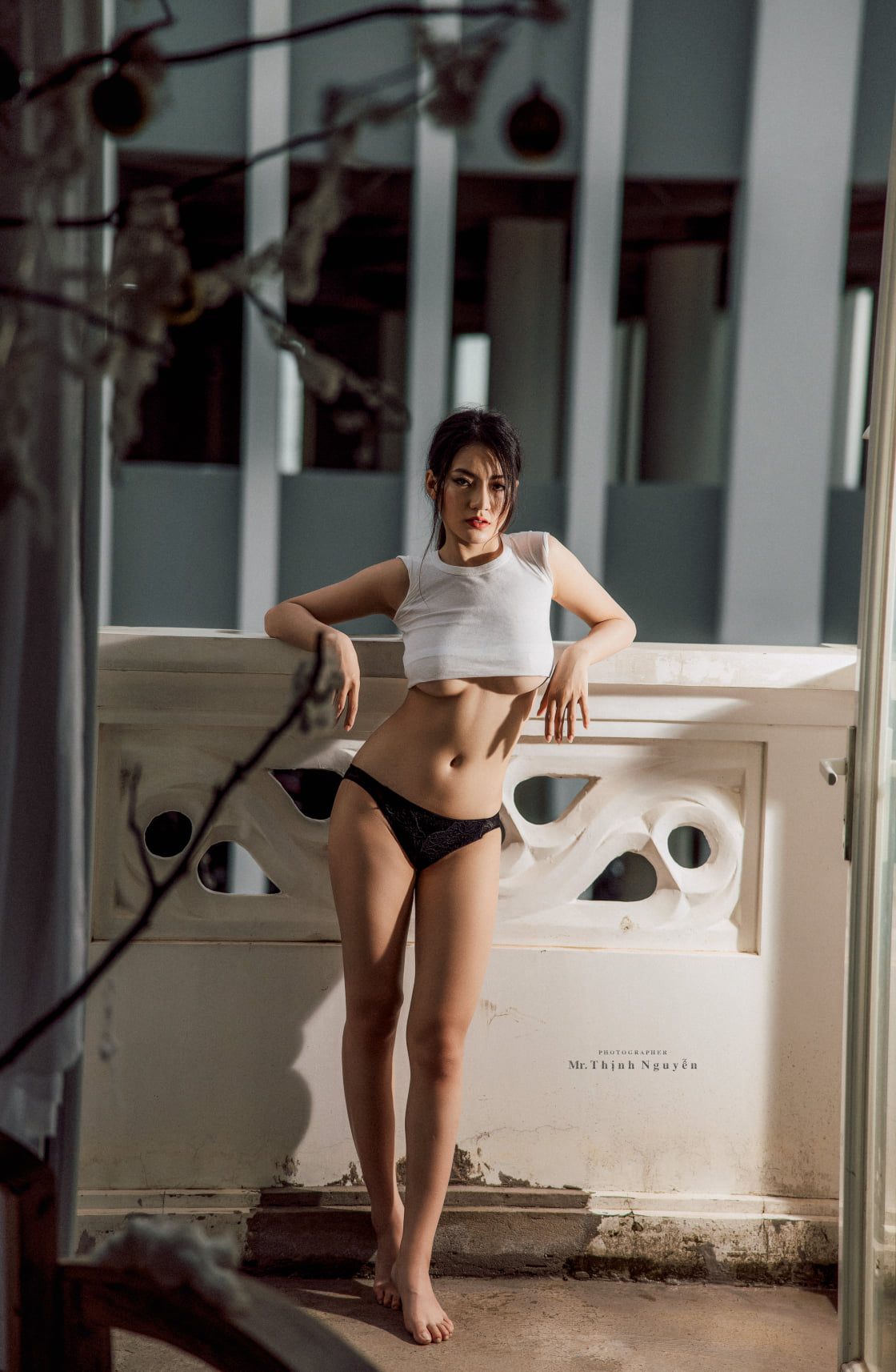 Hot Vietnamese Babes Bùi Thị Tú Uyên