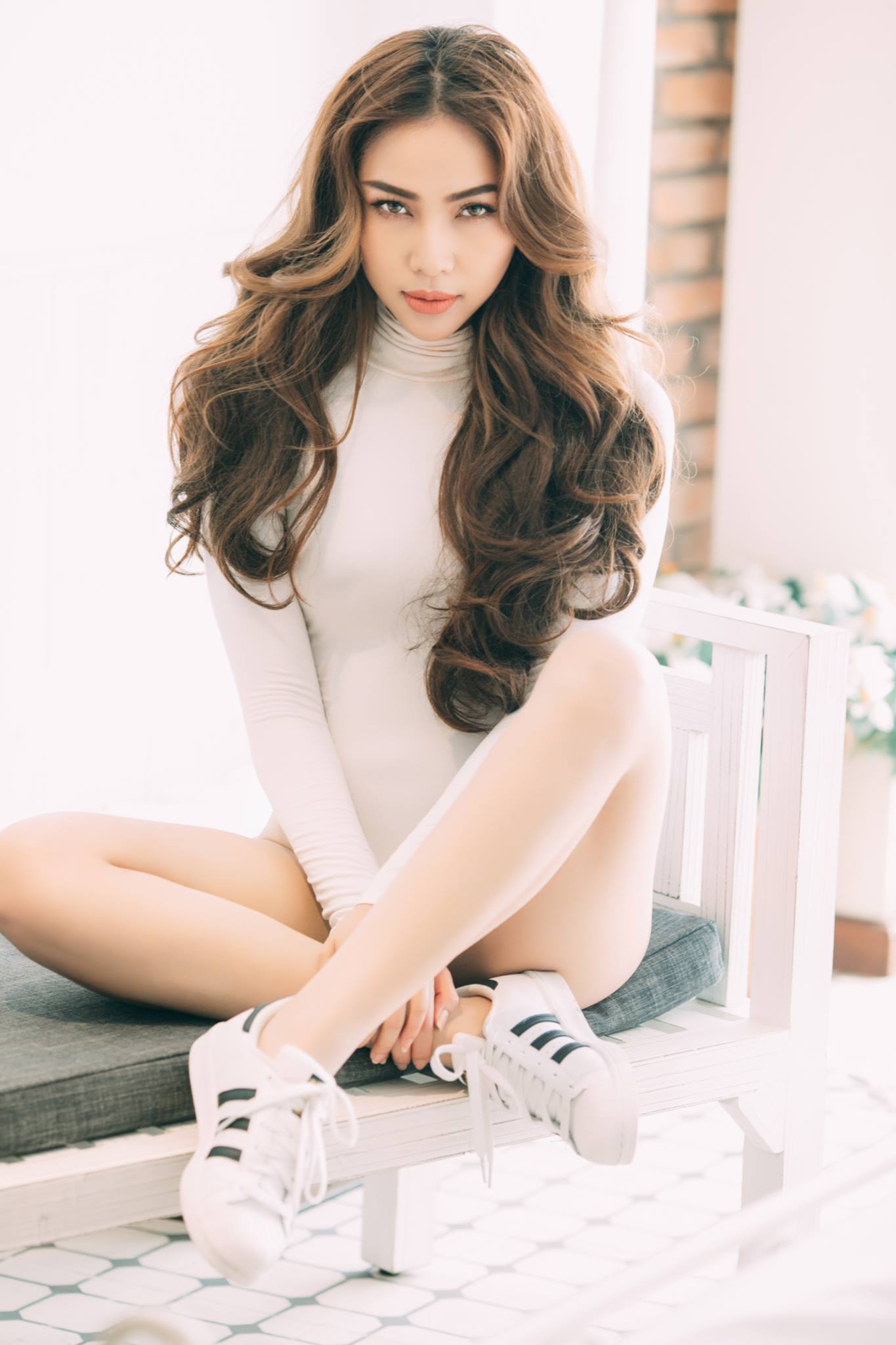 Hot Vietnamese Model Nguyen Bao Quynh Thu
