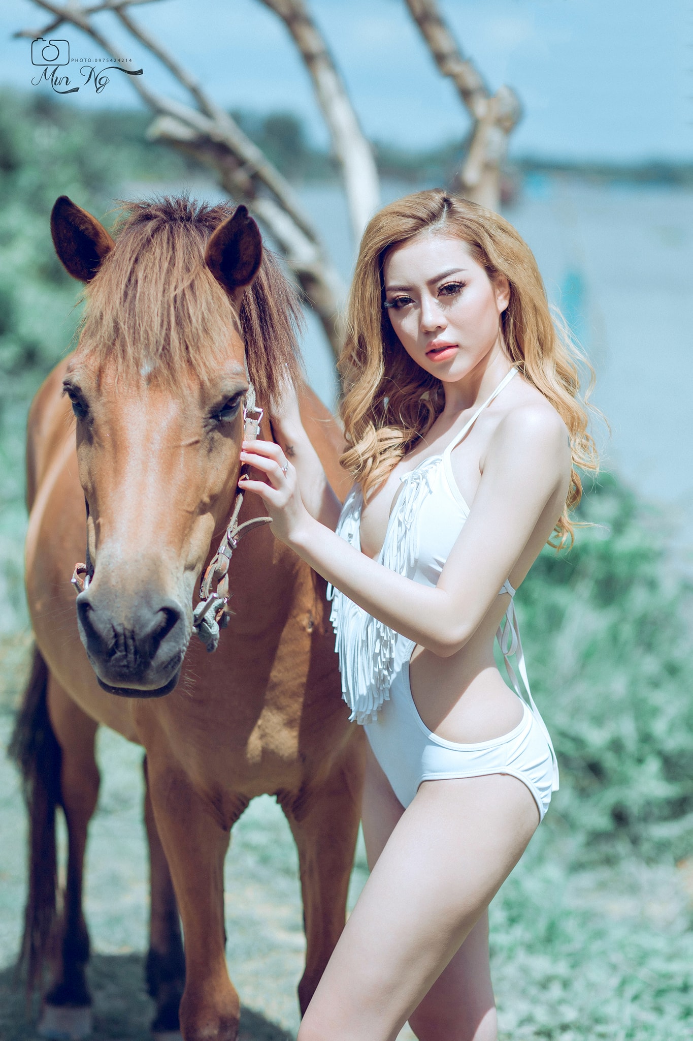 Lâm Gia Tuệ Bikini Style