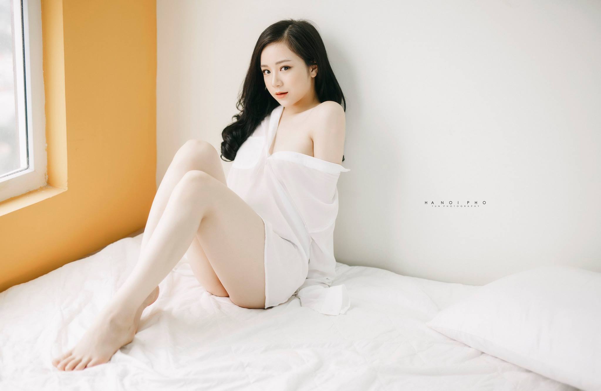 Nguyễn Thuỷ Tiên In White Shirt